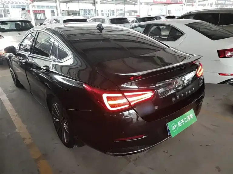 Hongqi H5 30 TD Agile