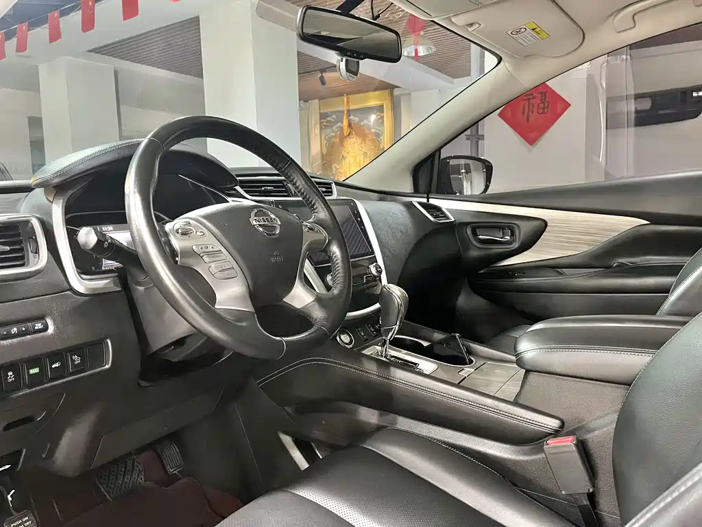 Murano 楼兰 2019款 2.5 S/C HEV XE 四驱混动智联尊尚版 国V