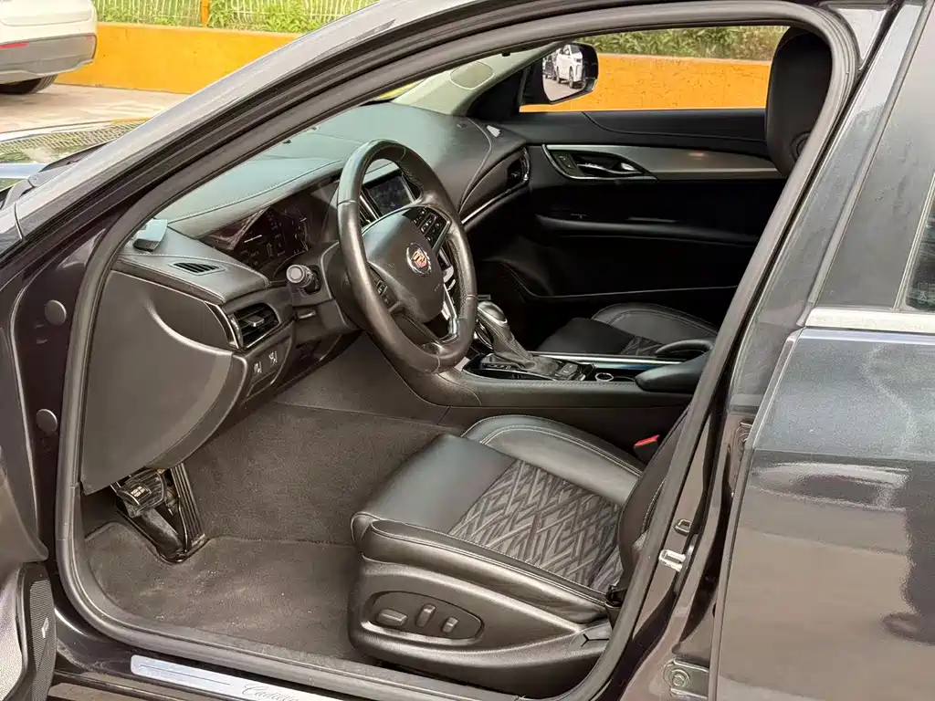 Cadillac ATS-L 25 T Comfort