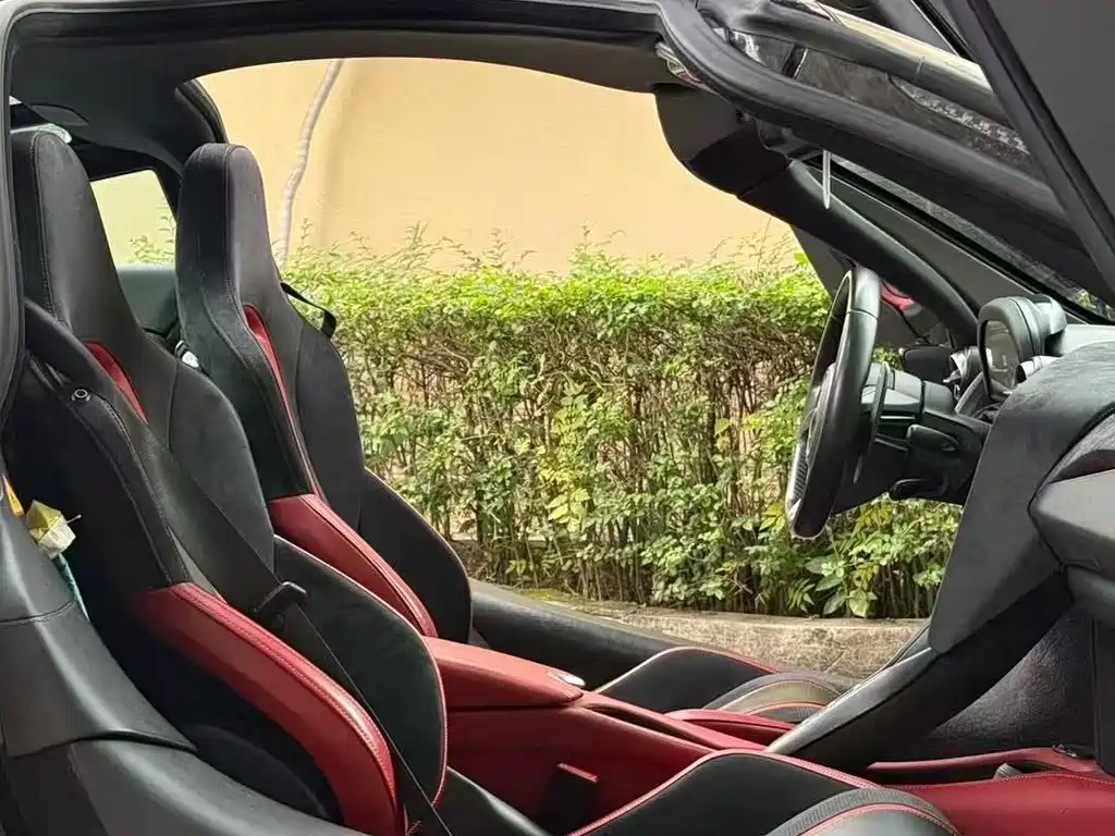 McLaren 720 S 4.0 T Coupe