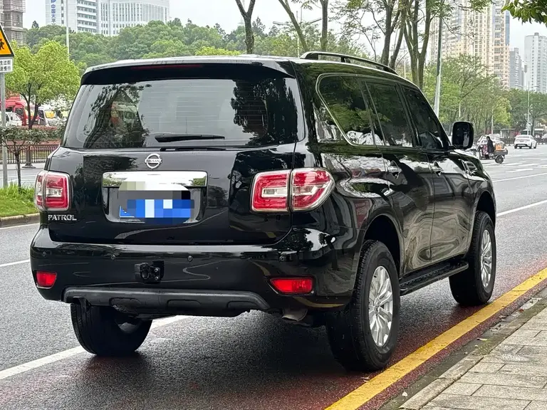 Nissan Patrol 4.0 L Leading Elite