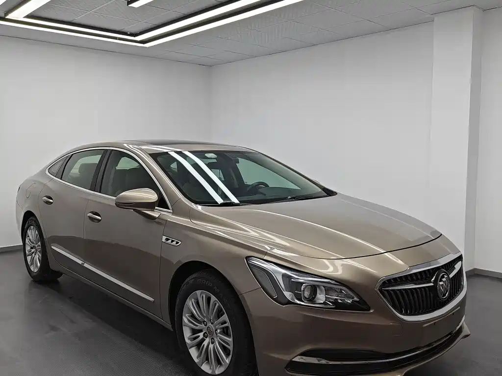 LaCrosse Facelift 20 T Leading
