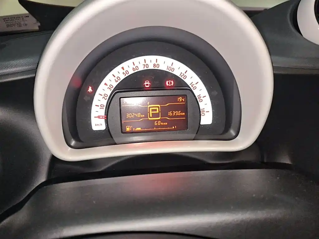 smart forfour 1.0 L 52 kW Agile