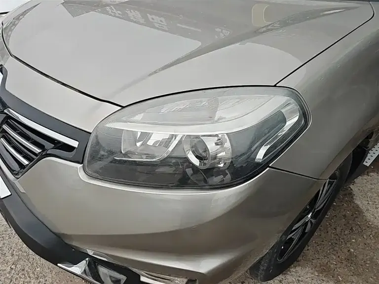 Renault Koleos (Import) 科雷傲进口 2016款 改款 2.0 L 两驱舒适版