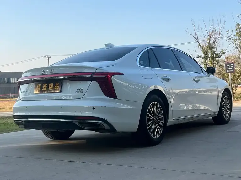 Hongqi H5 1.5 T DCT Connected Flagship Joy