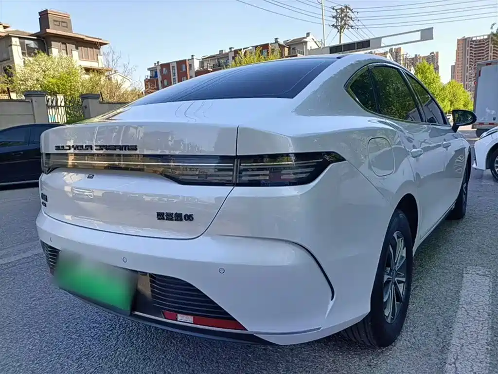 Destroyer 05 Glory DM-i 55 KM Luxury