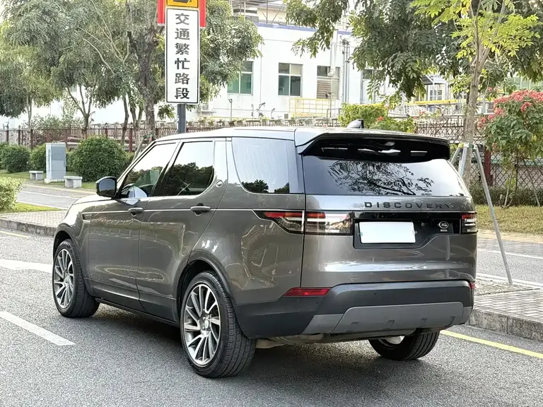 Land Rover Discovery 3.0 SC V6 SE