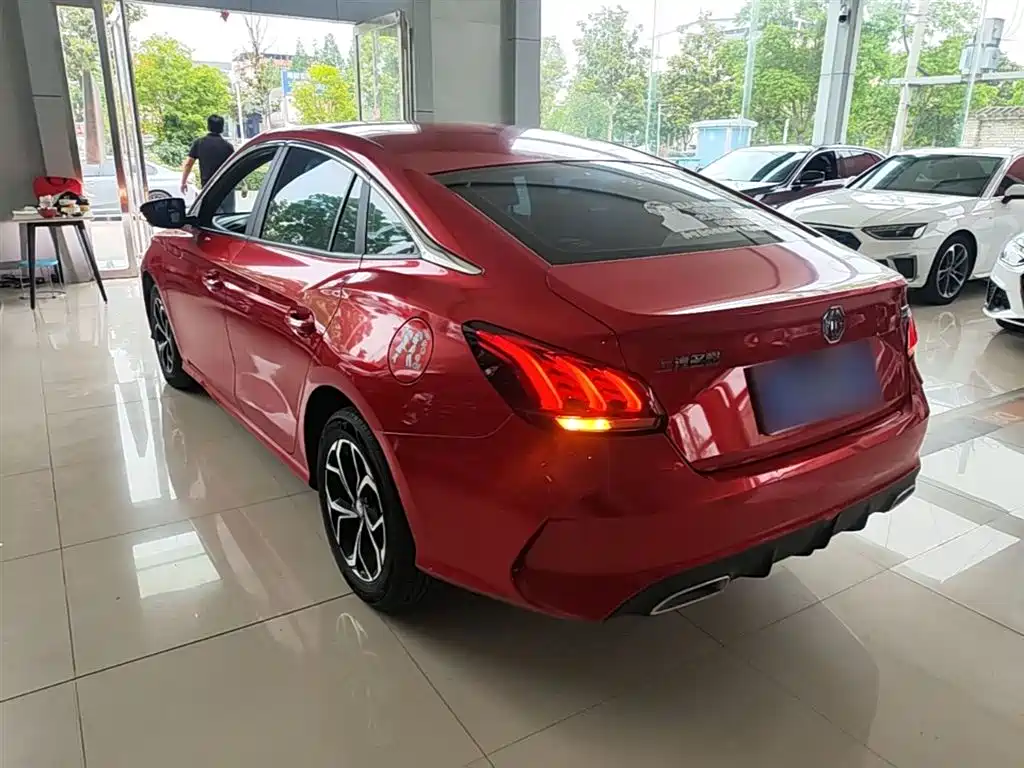 MG5 180 DVVT CVT Youth Flagship