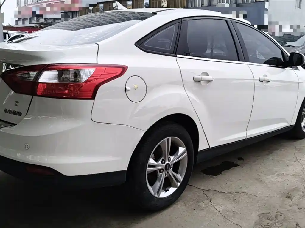 Focus Sedan 1.6 L Auto Style