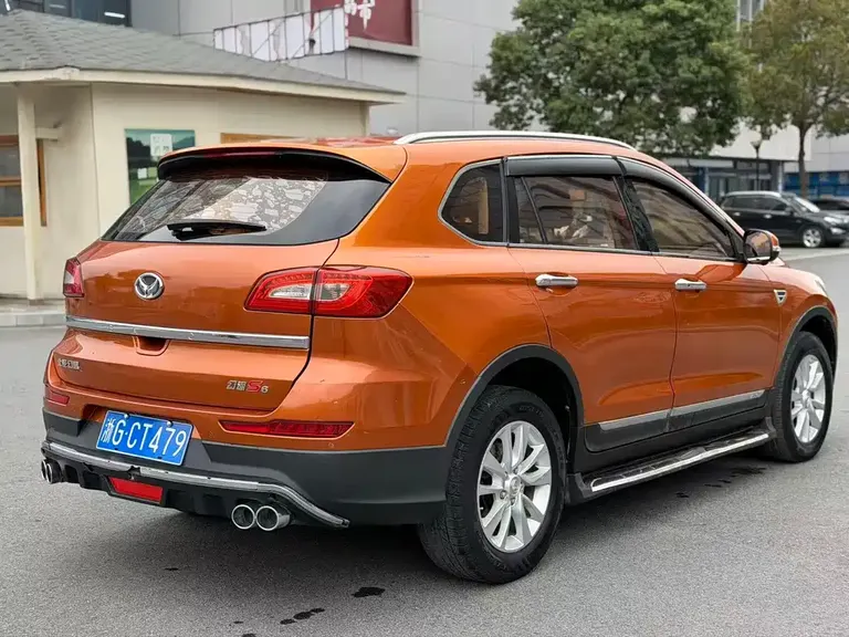 BAIC Huansu S6 1.5 T CVT Premium