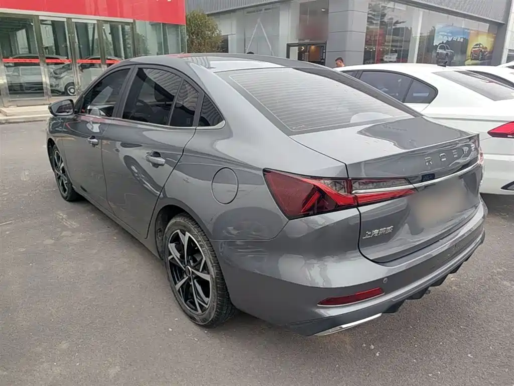 Roewe i5 1.5 L CVT Honored