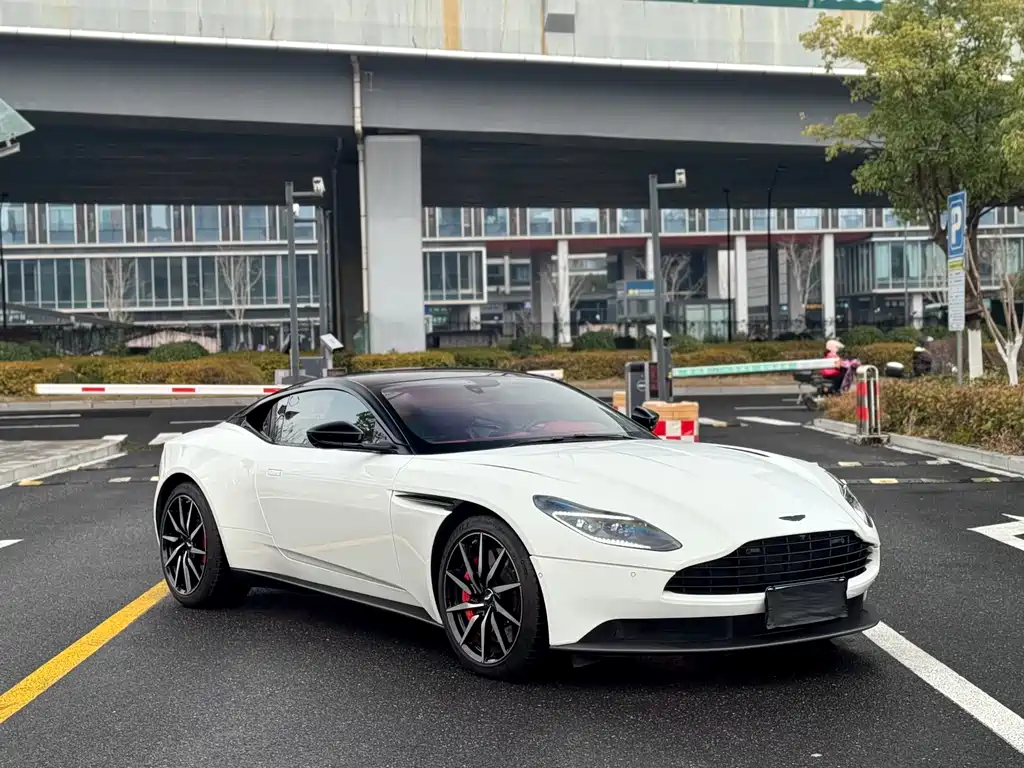 Aston Martin DB11 4.0 T V8 Coupe