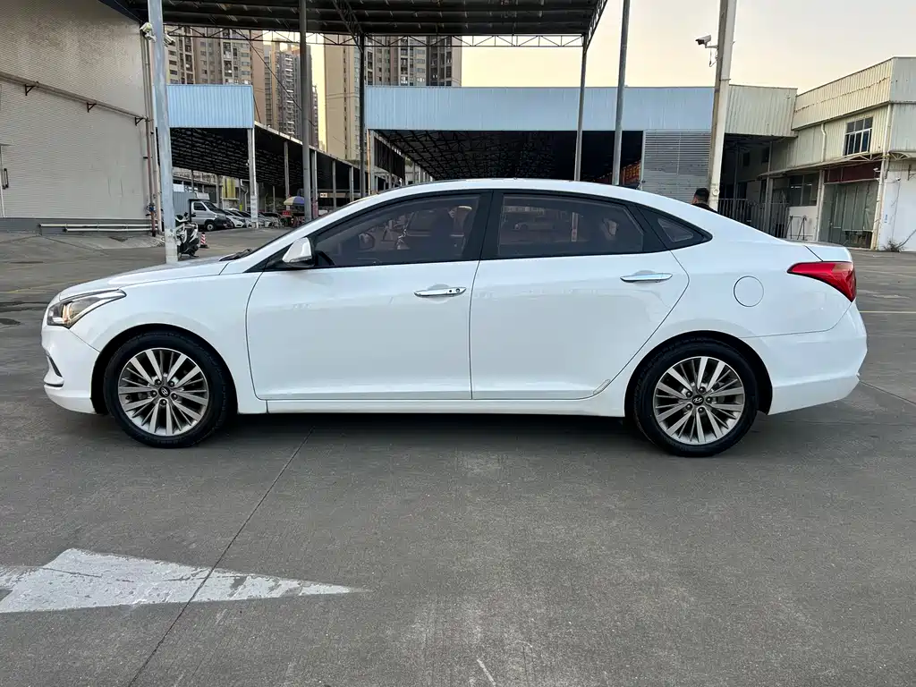 Mistra 1.8 L Auto Intelligent GLS CN-V