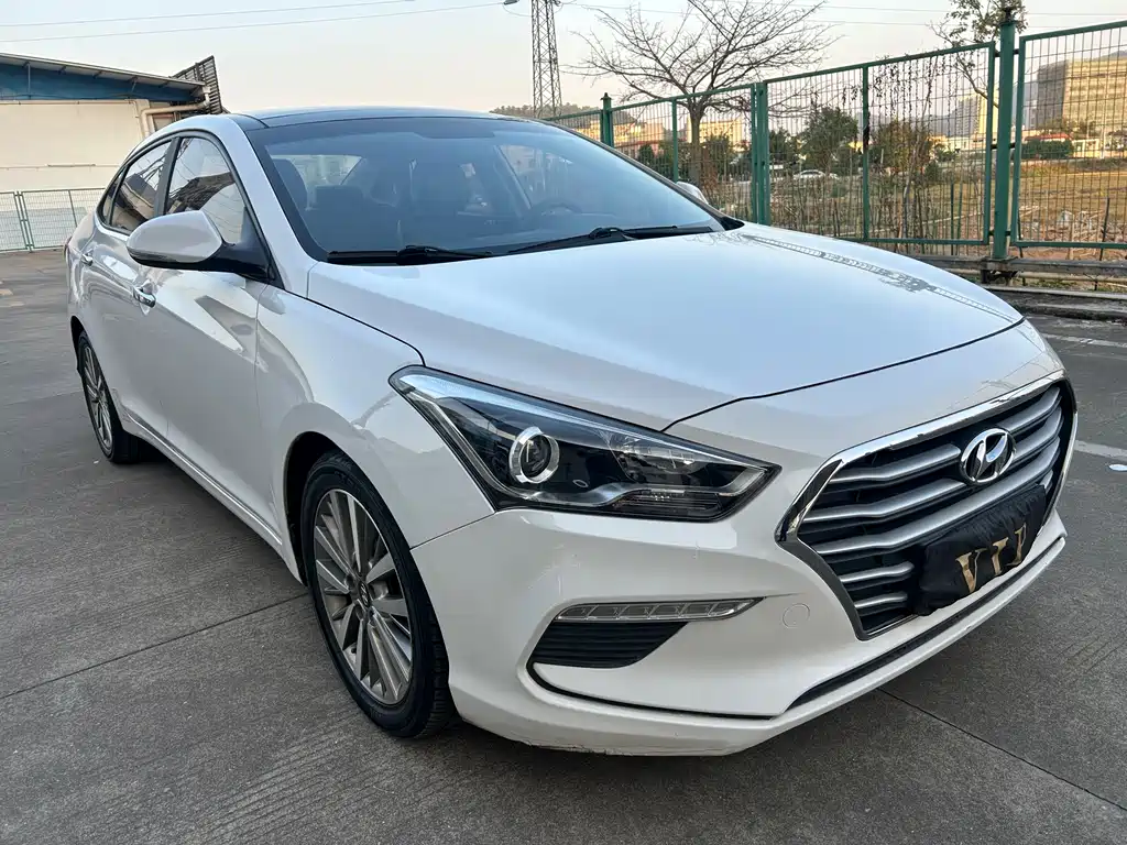 Mistra 1.8 L Auto Intelligent GLS CN-V