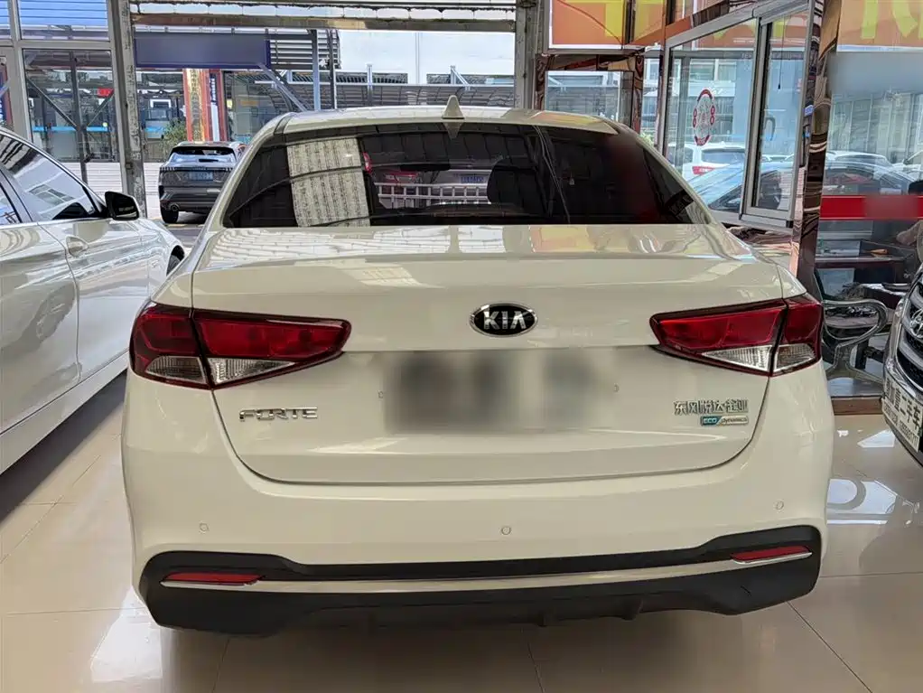 Forte 1.6 L Auto Style CN-VI