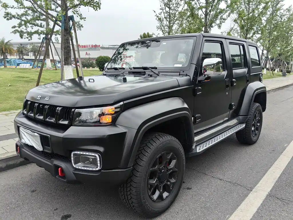 BAIC BJ40 2.0 D Blade Hero Glory