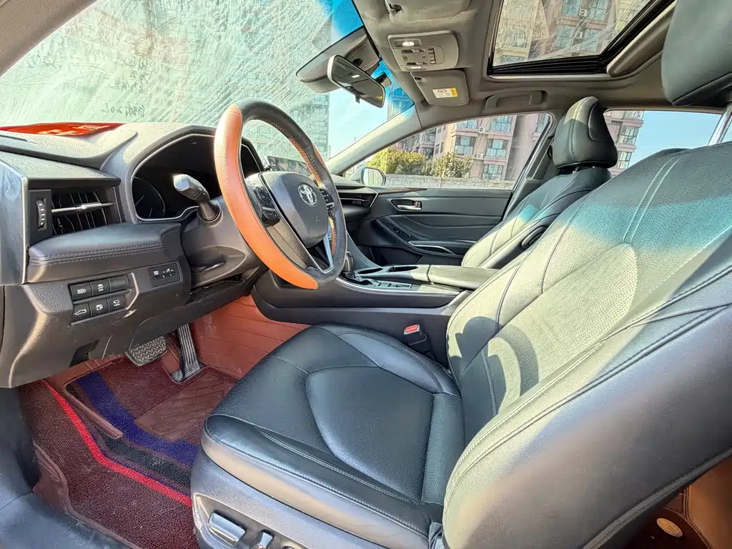 Avalon 2.0 L XLE Premium CN-VI