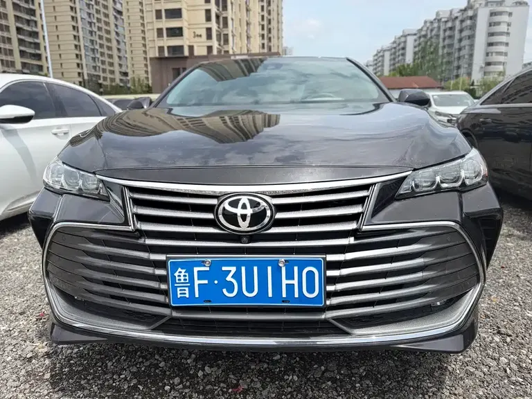 Toyota Avalon 2.0 L XLE Premium CN-VI