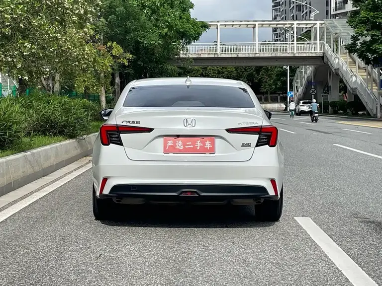 Honda Integra 240 TURBO CVT Smart Enjoyment