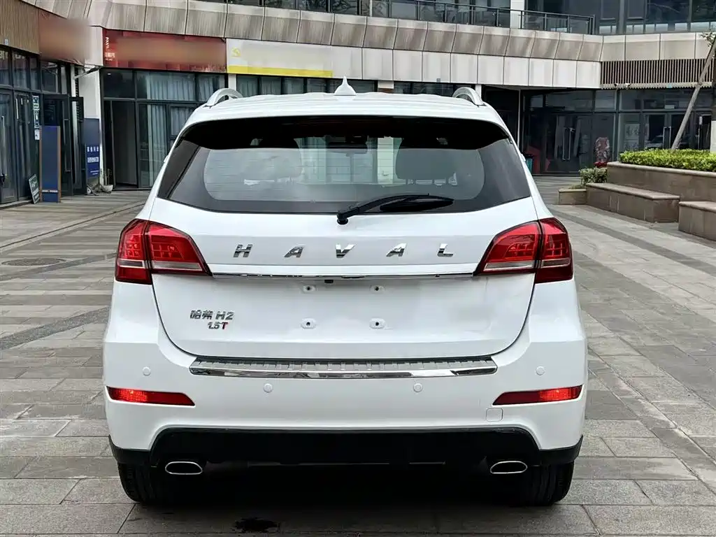 Haval H2 Red Label 1.5 T Manual 2 WD Luxury