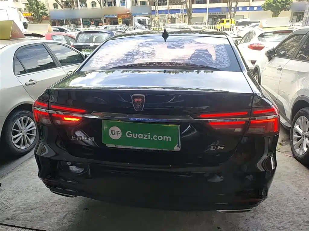 Roewe i6 Classic 20 T Manual Luxury