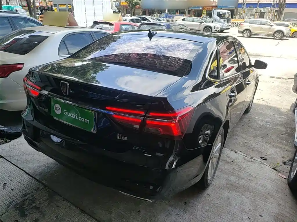 Roewe i6 Classic 20 T Manual Luxury