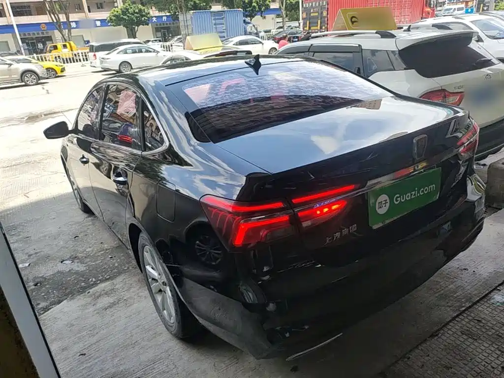 Roewe i6 Classic 20 T Manual Luxury