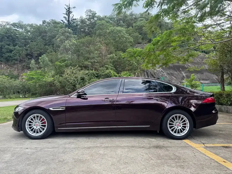 Jaguar XFL XFL 2.0 T 240 PS Premium