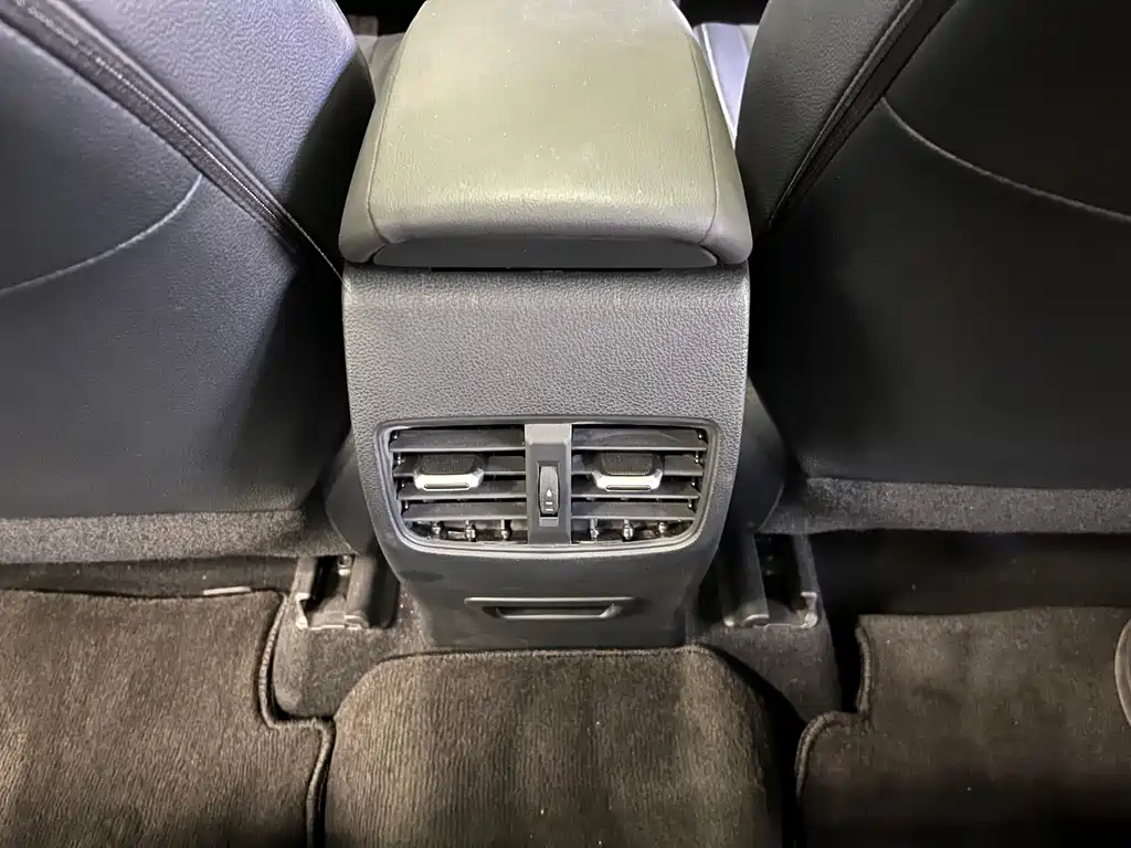 Frontlander 2.0 L Smart e-Hybrid Dual Engine Distinguished