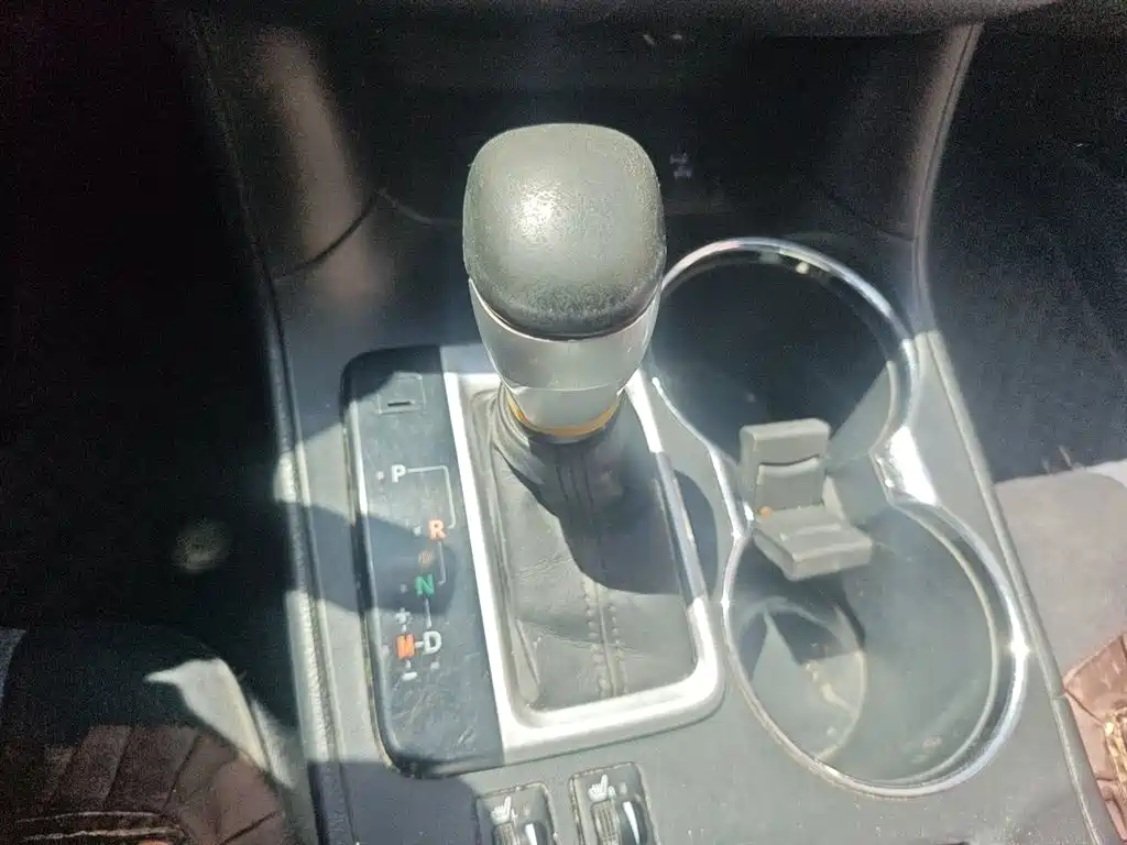 Highlander 2.0 T 4 WD Luxury 7-seat