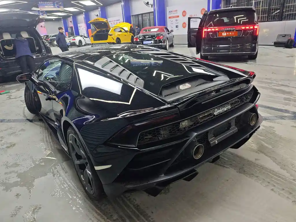 Huracán Huracán EVO RWD