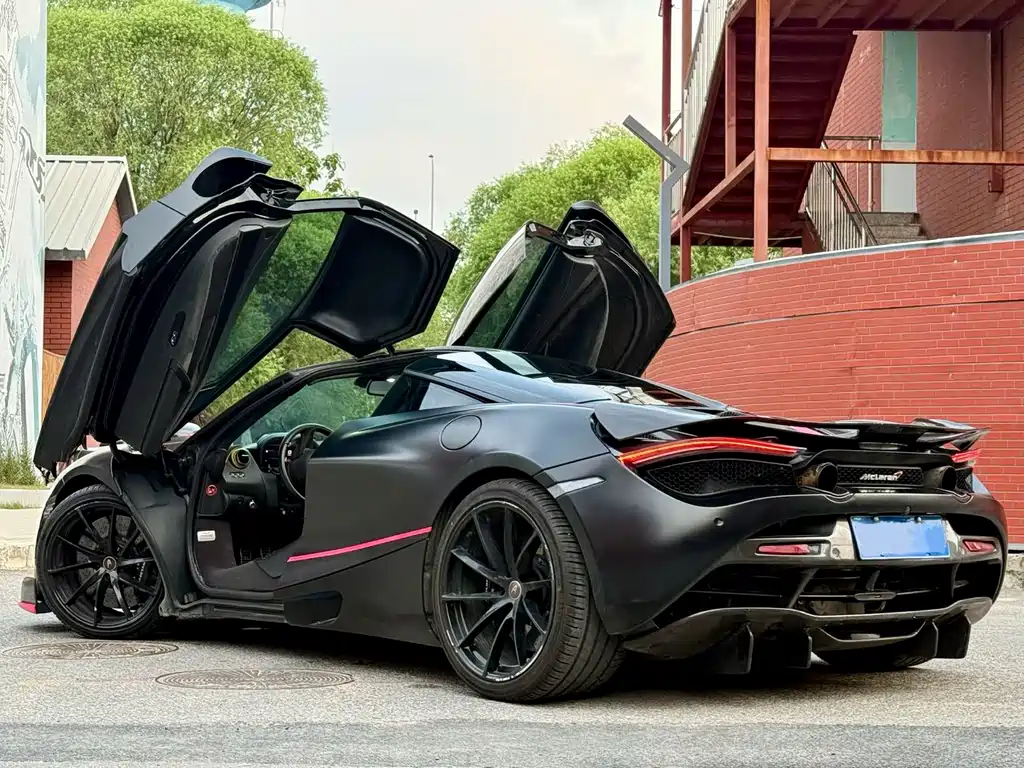 McLaren 720 S 4.0 T Coupe
