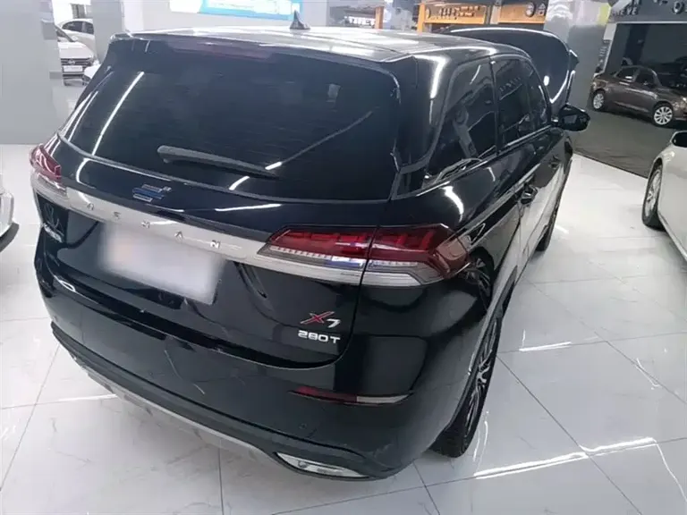 Changan Oshan X7 1.5 T Auto Luxury