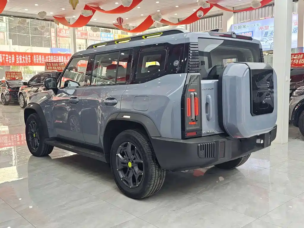 Jetour Traveller 2.0 T 4 WD Cross PRO