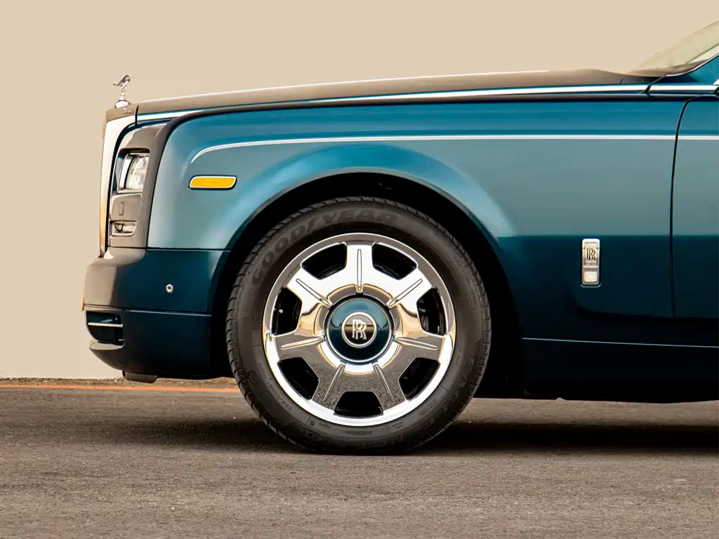 Phantom 6.7 L Extended EWB
