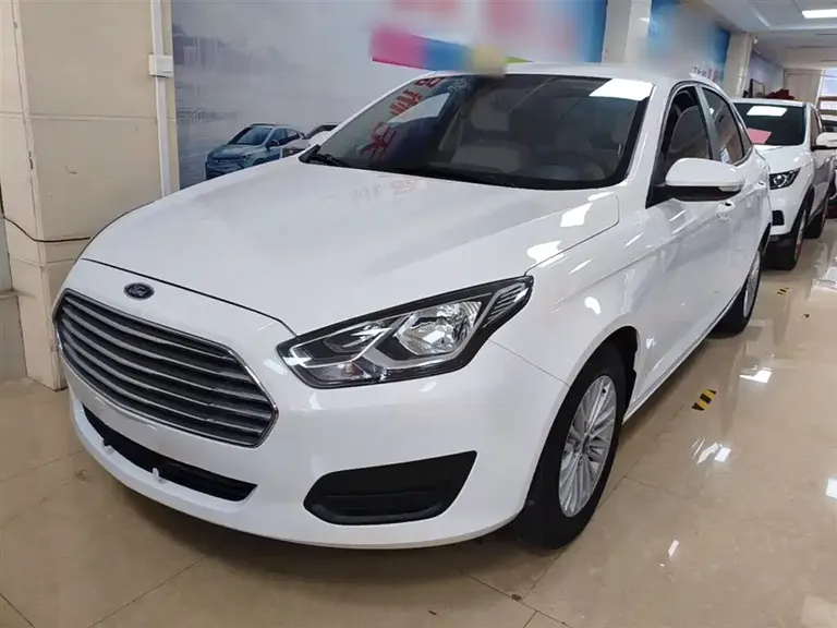 Ford Escort Facelift 1.5 L Manual Comfort