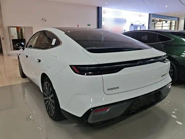 Geely Galaxy Xingyao 8 130 km EM-P Starship