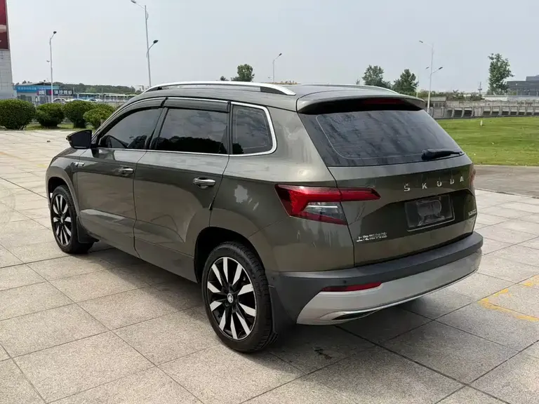 Skoda Karoq TSI280 Smart Travel Luxury CN-V