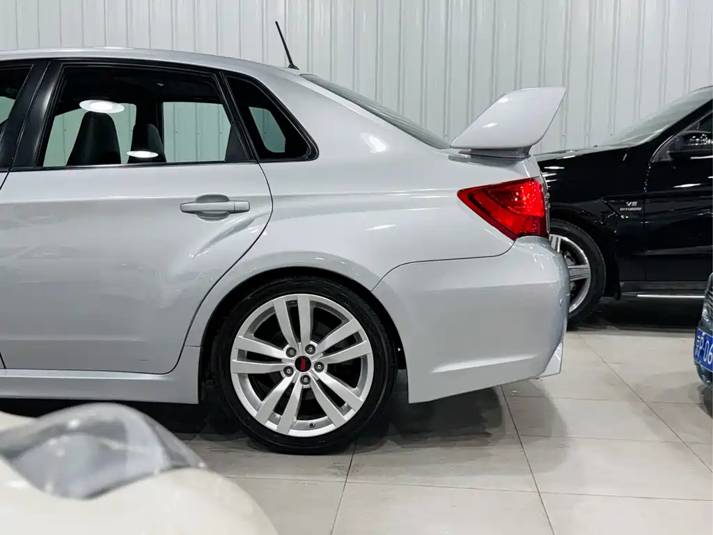 Impreza 2.5 T WRX STi Sedan