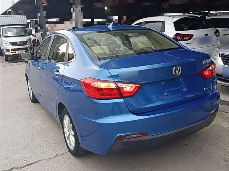 Changan Yuexiang V7 悦翔V7 2015款 1.6 L 自动乐享型 国IV