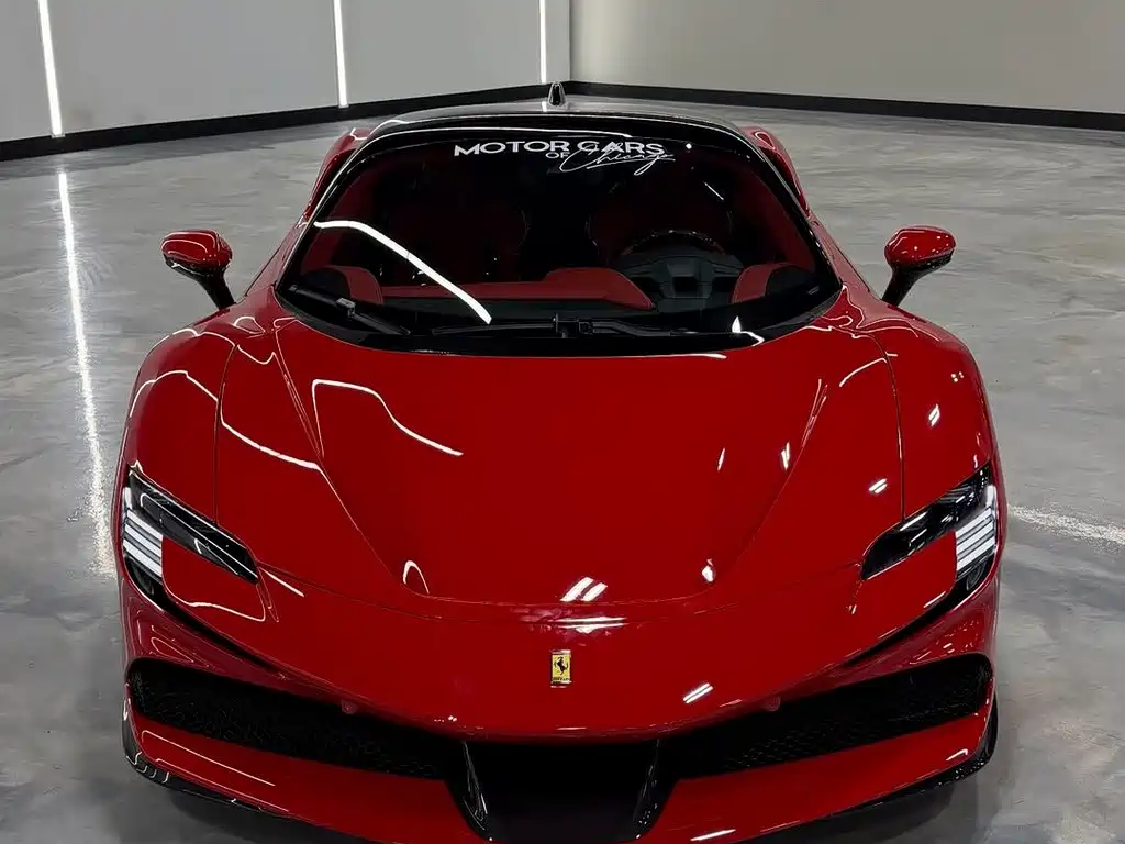 SF90 3.9 T V8 Spider