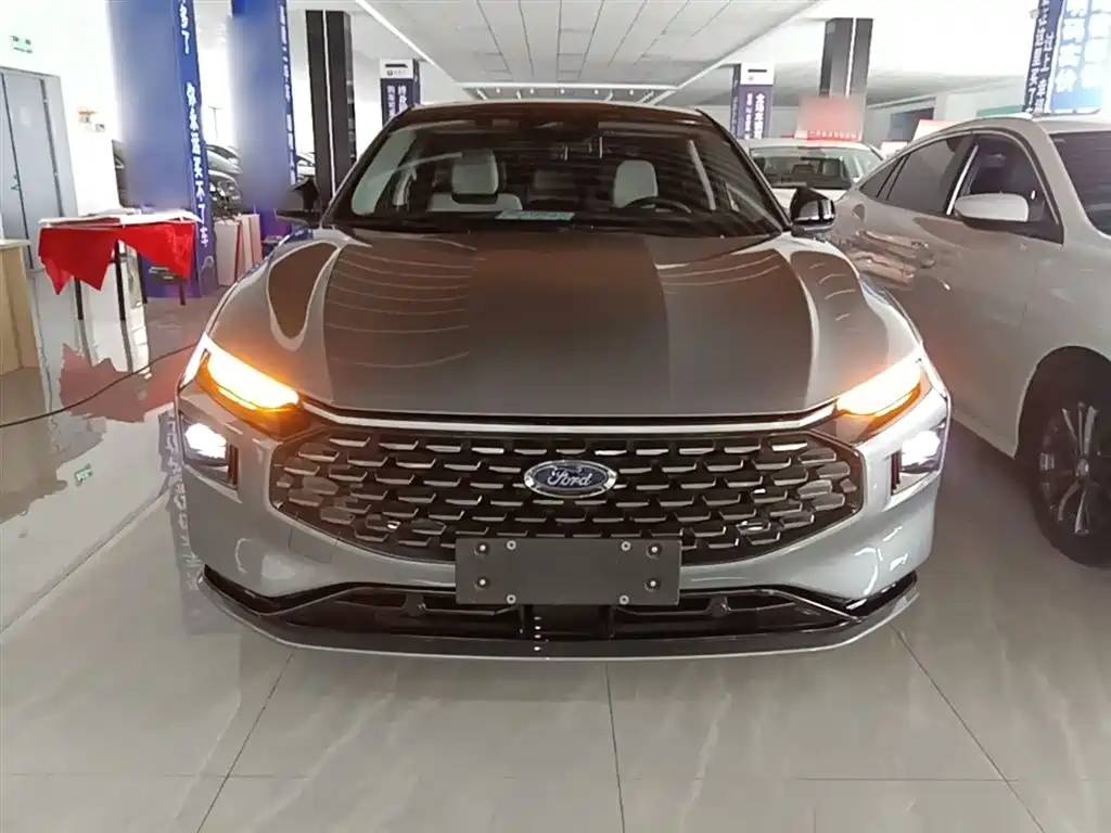 Mondeo Facelift EcoBoost 245 Luxury