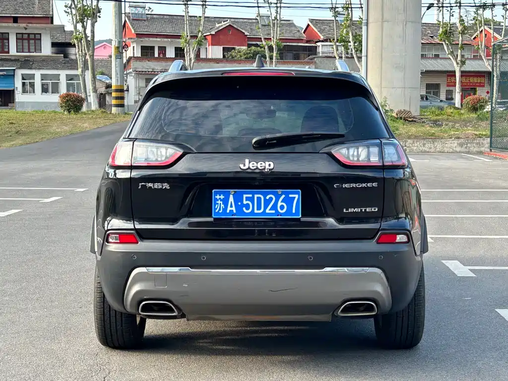 Cherokee 2.0 T 2 WD Smart Enjoyment CN-V
