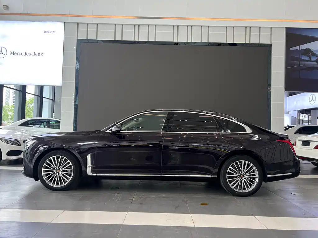 Hongqi H9 2.0 T Connected Flagship