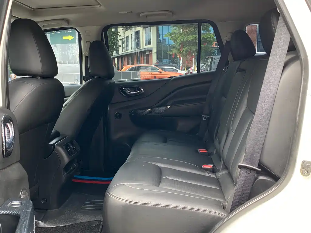 Terra 2.5 L XL Upper 4 WD Auto 4 WD Luxury