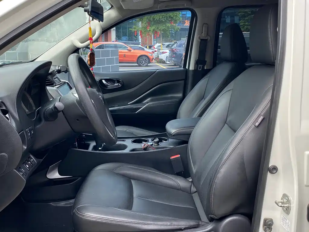 Terra 2.5 L XL Upper 4 WD Auto 4 WD Luxury