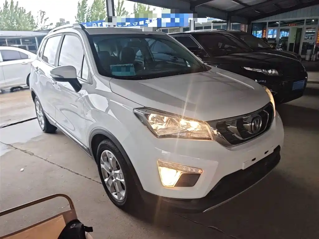 Changan CS15 1.5 L Manual Fashion