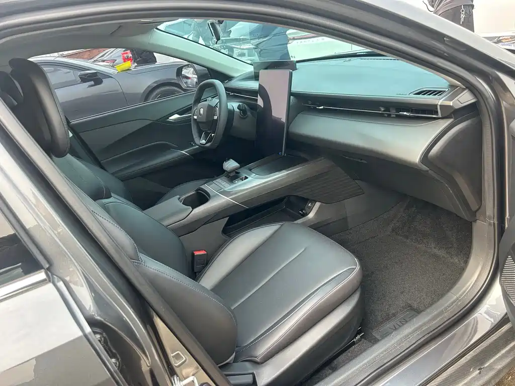 Eado Blue Whale 1.5 T 500 Bar Flagship
