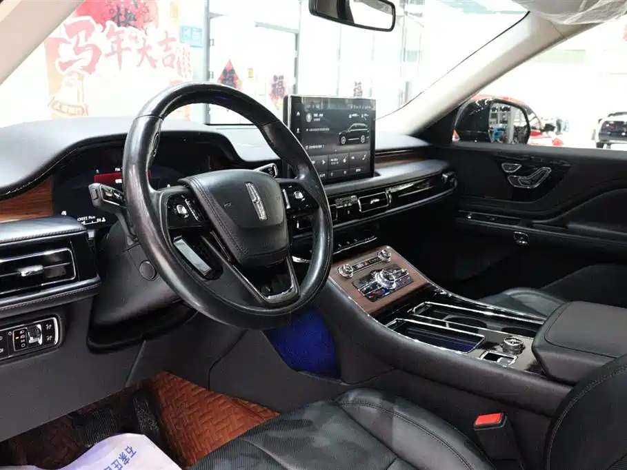 Aviator 3.0 T V6 4 WD Premium