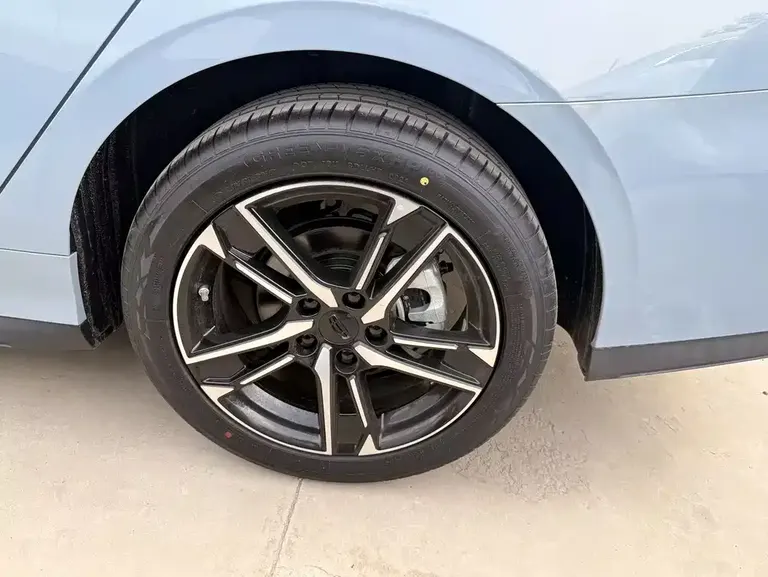 Geely Binrui Binrui COOL 1.5 T DCT Dragon
